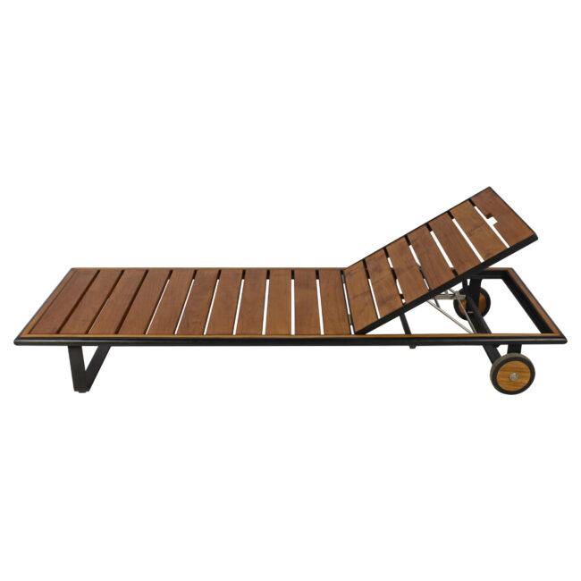 Metal Sun Lounger - Image 3